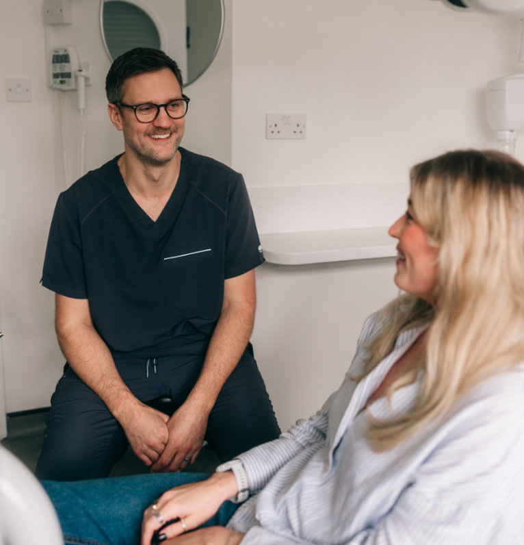 Book your endodontic consultation in Bristol
